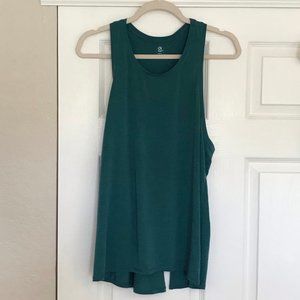 GapFit Breathe Open-Back Tank Blue/Green M